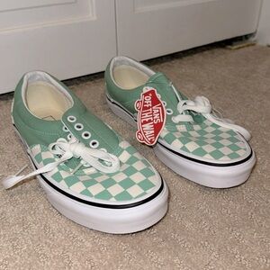NEW W TAGS Checkered Vans